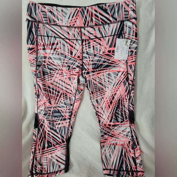 Calvin Klein Geometric Pink and Black Workout Leggings - Picture 1 of 8
